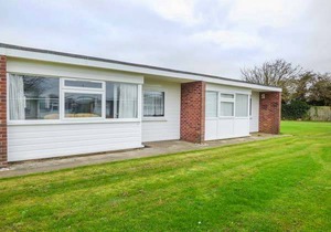 The Beach Road Chalet Park, no. 123