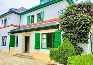 The Cliffs - Covas Seabreeze Cottage