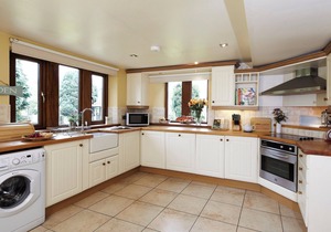 The Farmhouse - UK4188