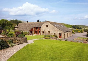 The Farmhouse - UK4188