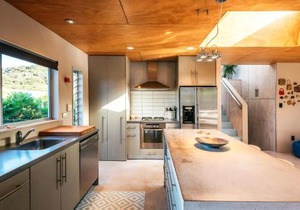 The Fat Pigeon - Omiha Holiday Home