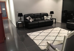 The Glen 3 bedroom apartment with spa