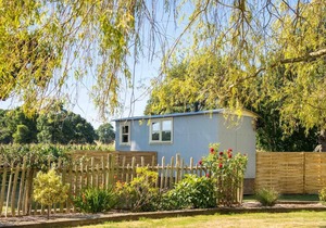 The Hideaway Hut - 1 Bed Shepherds Hut - Dodmarsh