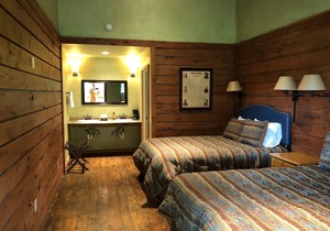The Meadows Lodge is a Hotel style lodge with 8 rooms and 2 suites available.
