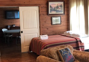 The Meadows Lodge is a Hotel style lodge with 8 rooms and 2 suites available.