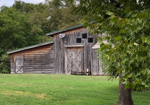 The Meadows Lodge is a Hotel style lodge with 8 rooms and 2 suites available.