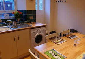 THE NOOK, a cosy 3 bed cottage, newly renovated & pet friendly in Tideswell