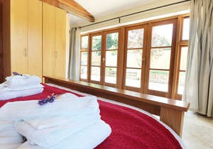 The Old Dairy, NEWNHAM-ON-SEVERN