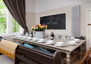 The Old School Rooms Beautiful Georgian apartment, sleeps 12 with Wifi and Parking, near Bath