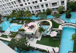 The Orient Resort and Spa by Lucky Rich