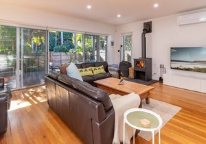 The Palms- situated across the road from the Booti Booti National Park and Elizabeth Beach