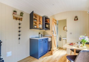 The peaceful position surrounded by stunning countryside and beautiful walks.