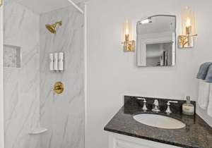 The Seagrove Suites & Guest Rooms -Luxurious 2nd Floor King Guest Room - No Pets