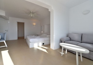 Thea Villas 2, Breathtaking Panoramic View To The Sea & Sunset, private pool