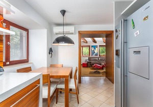 This charming vacation home is located in a small village in the middle of the island of Krk.