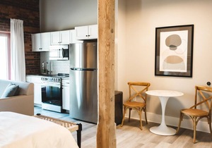 Three Trails Downtown Elkin, Studio Loft