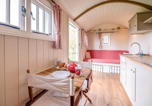 Thyme Shepherds Hut Boundary Farm, Framlingham