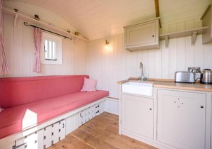 Thyme Shepherds Hut Boundary Farm, Framlingham