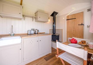 Thyme Shepherds Hut Boundary Farm, Framlingham