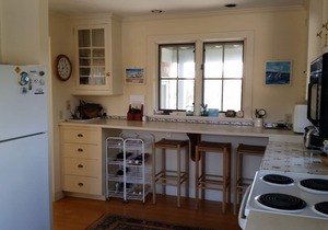 Tom Nevers Home For Family Vacation!