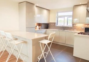 Top Floor Flat 5 Northwood