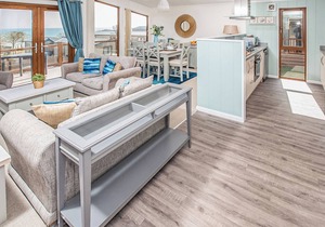 Top of the range and extremely spacious five star luxury 20ft-wide lodge.