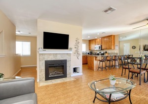 Townhome 1 Block Off the Sand in Downtown Pismo