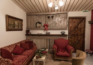 Traditional suite in Tripoli center