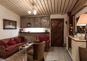 Traditional suite in Tripoli center