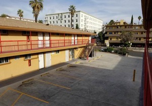 Travel Inn Westlake Los Angeles