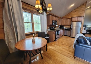 Treehouse C - A Suite Getaway for Two