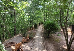 Treehouse D - A Suite Getaway for Two