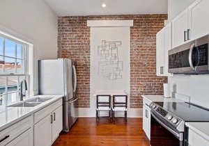 Trendy Marigny Apt with Balcony on Frenchmen