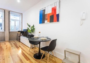 Trendy Vintage Downtown by LovelyStay