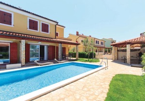 Two-Bedroom Apartment in Volme