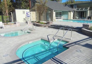 Two Bedroom Units at 1849 Condos with 3 Hot Tubs & Slopeside