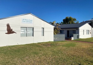 U7 Family friendly accommodation directly across from the Beach, Murchison River