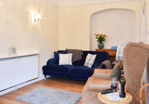 Ukc4174 The Cottage By The Sea