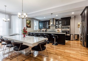 UltraLuxe Apt in Boston Brownstone in Prime Area