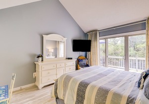 Unbearable natural views - near nature preserve, family friendly, close to shops