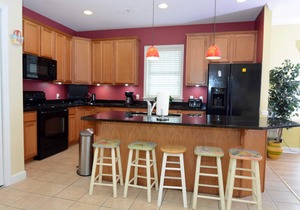 Unique, festive 3-bedroom luxury condo with adorable coastal decor and free WiFi located downtown on the bayside and just two blocks to the beach and Boardwalk!