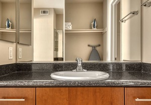 Upscale Burbank 1BR w/ BBQ, Gym & Pool, near TJ & WF, by Blueground