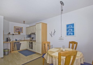 Vacation apartment near the harbor with balcony and sea view - Hafenhäuser Breege FeWo 14