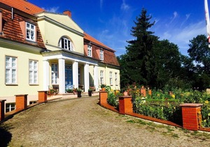 Vacation apartment/apartment for 6 guests with 85m² in Borkow (65846)