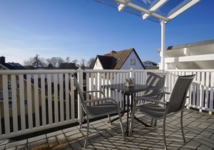 Vacation apartment in a central location and with balcony - Villa Karola FeWo 18
