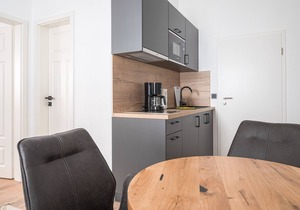 Vacation directly on the historic Alter Strom