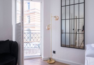 Vacation directly on the historic Alter Strom