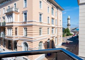 Vacation directly on the historic Alter Strom