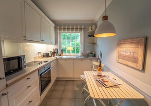 Vacation home for up to 5 people with garden and fireplace.