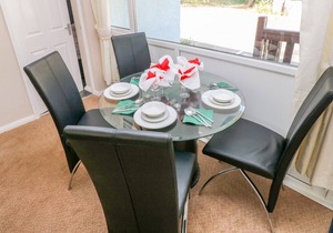 VALLEY GROVE 2, family friendly, with pool in Saundersfoot